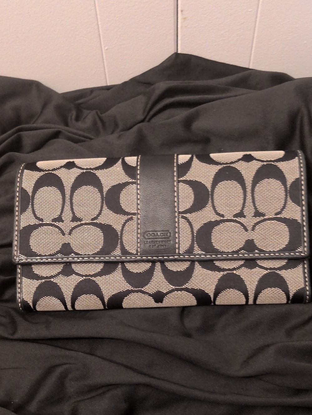 Coach Vintage  Black and Tan Signature Continental Wallet